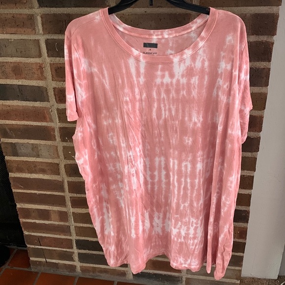 torrid Tops - Women’s Plus Size Torrid Classic Fit Tshirt, 4/4X, Pink Tye Dye